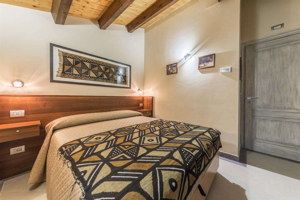 Traldi Resort Vetralla Bagian luar foto