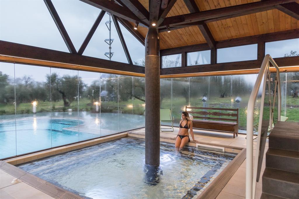 Traldi Resort Vetralla Bagian luar foto