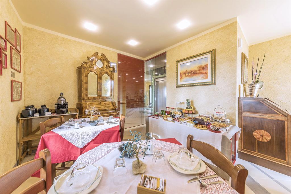 Traldi Resort Vetralla Bagian luar foto