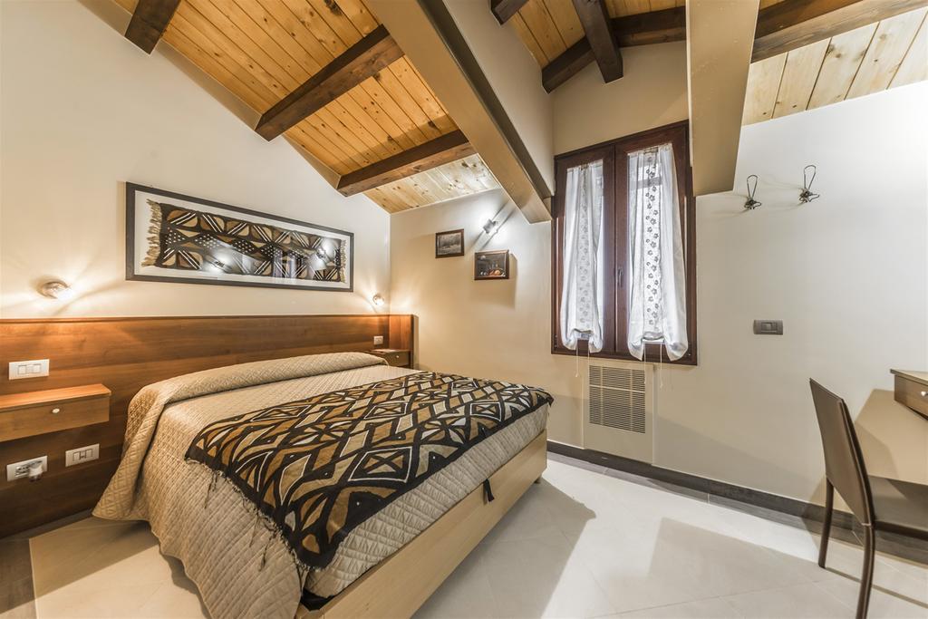 Traldi Resort Vetralla Bagian luar foto