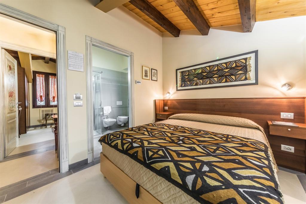 Traldi Resort Vetralla Bagian luar foto
